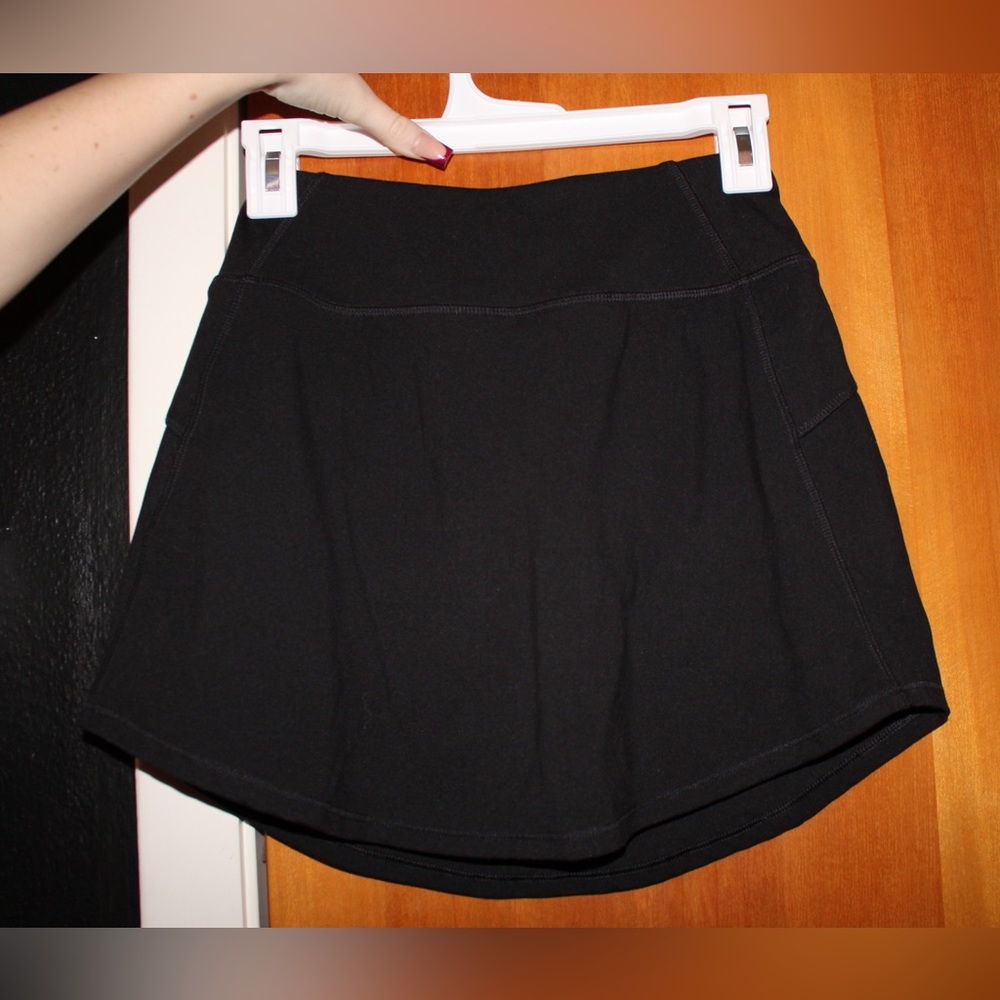 DSG black tennis skirt